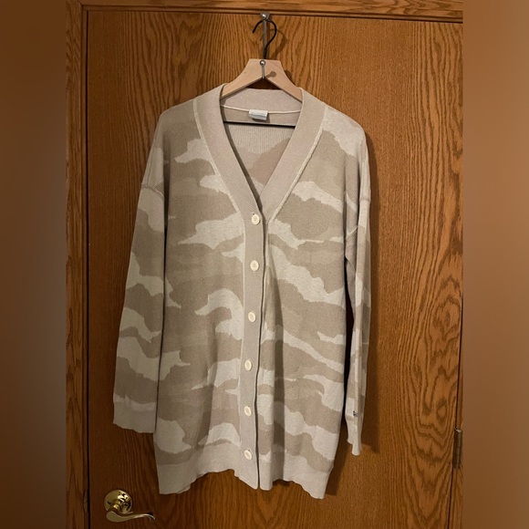 Columbia Women’s Cardigan Sweater - Size Large - Cream Camo - Picture 7 of 7